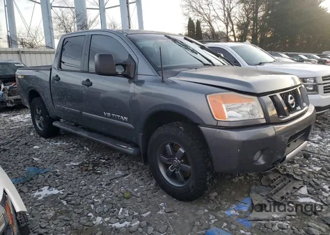 2014 Nissan Titan S из США, поврежденный, VIN 1N6AA0EC0EN509565